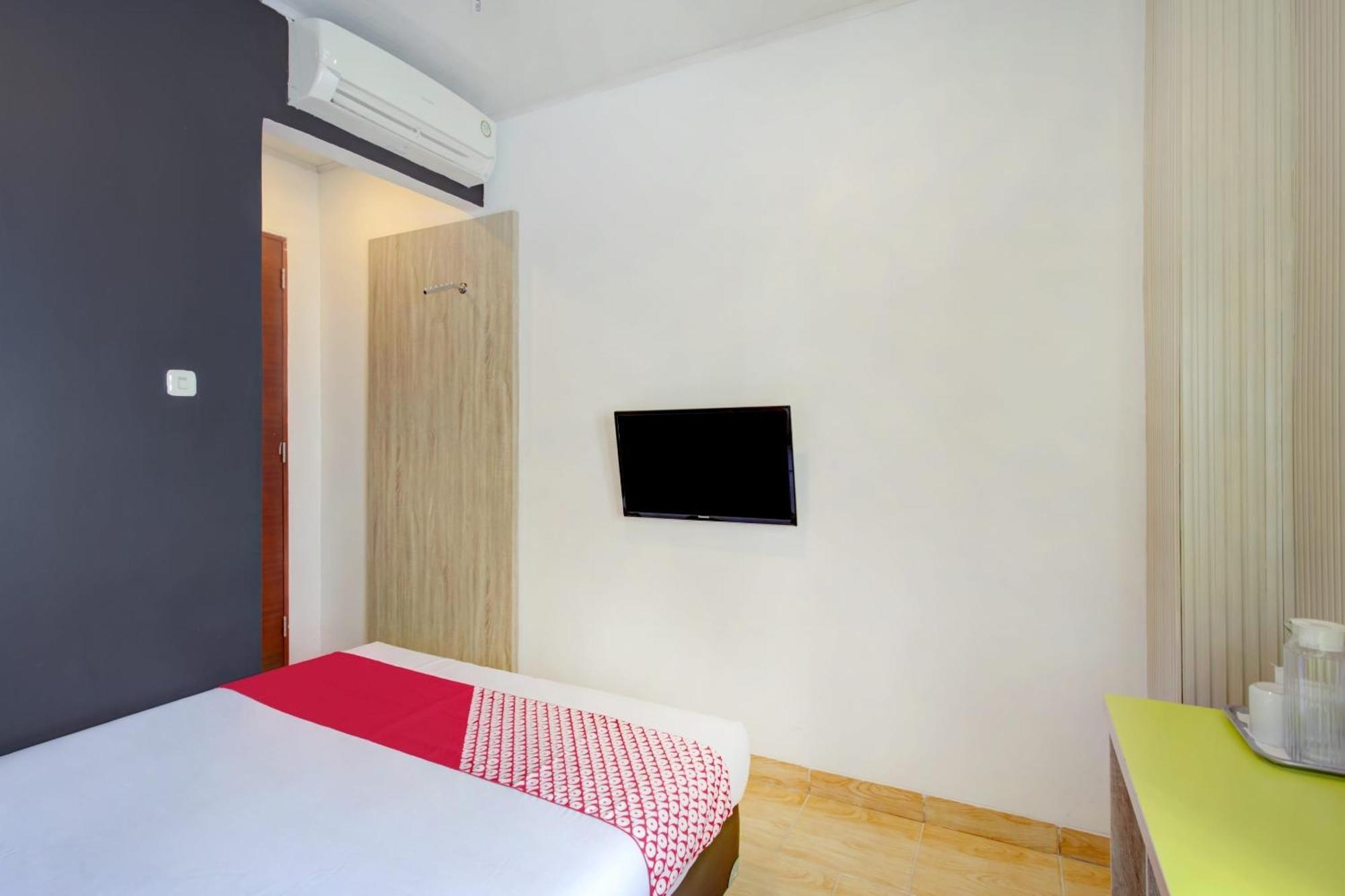 Hotel O Gambir Near Juanda Station Formerly Bunga Dahlia Jakarta Eksteriør billede
